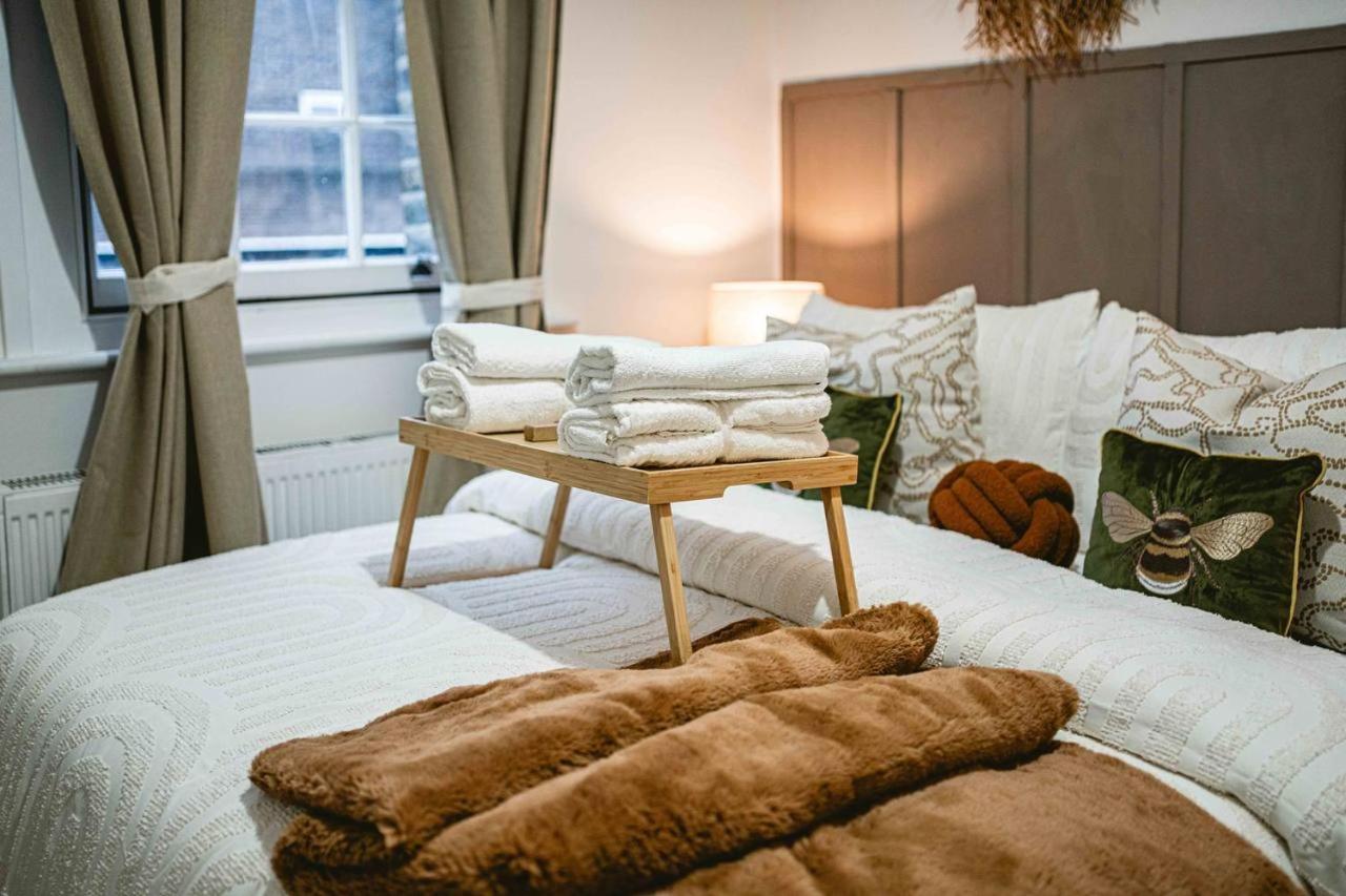 1 Bedroom, 5 Minutes Walk To Angel Station,